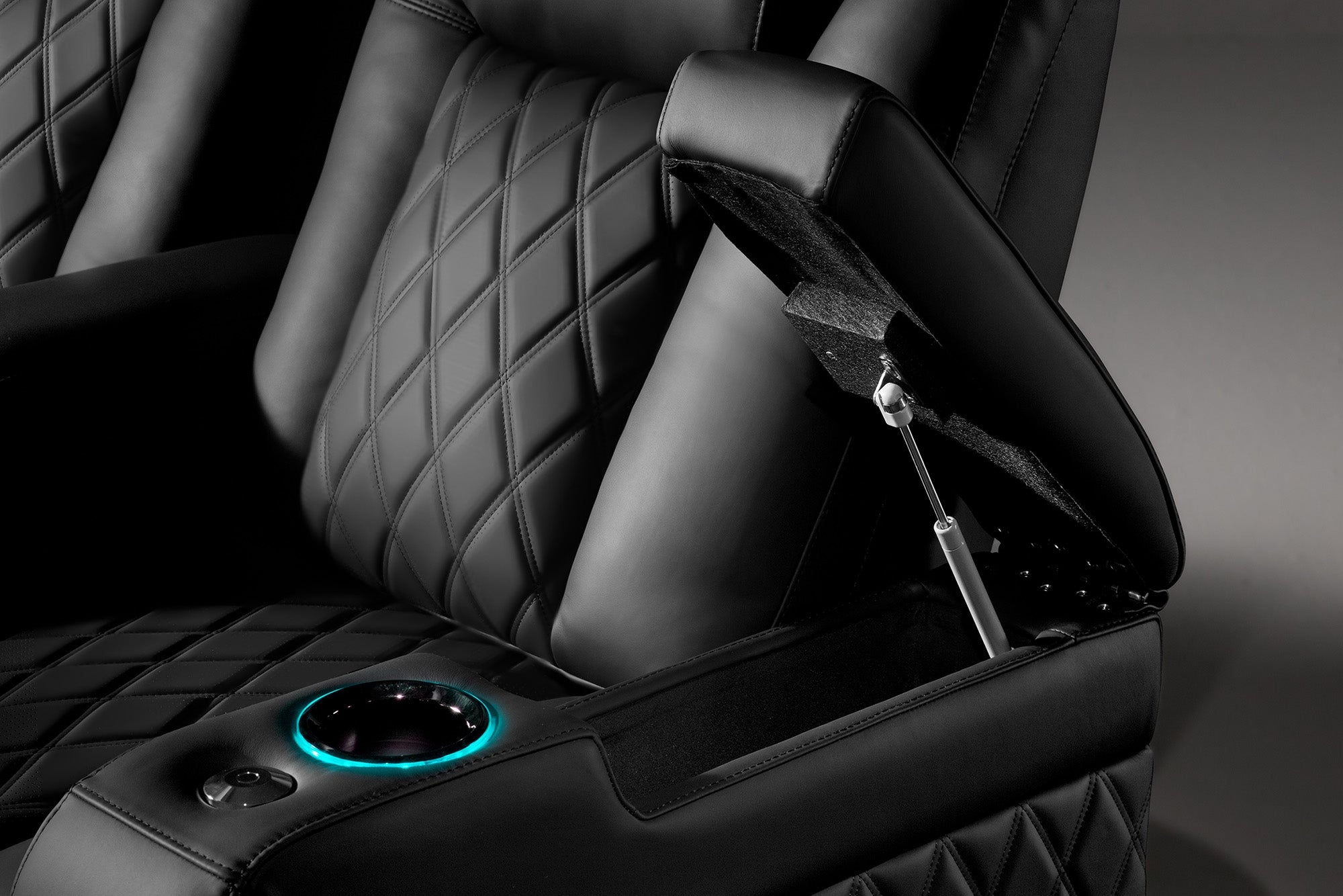 Valencia Tuscany XL Luxury Console Theater Seating