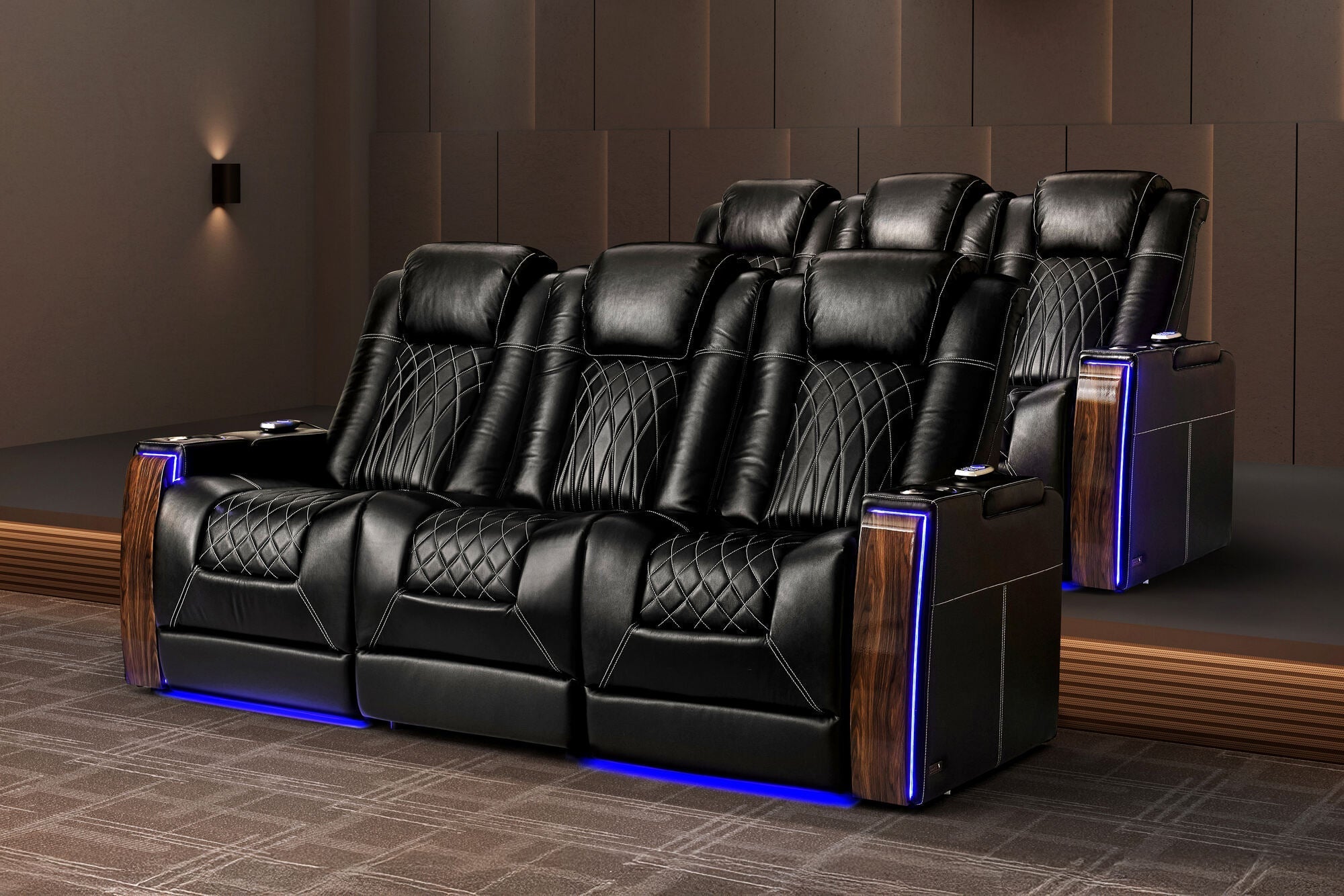 Valencia Tuscany Executive Console Theater Seating – Heat & Massage (2025 Edition)